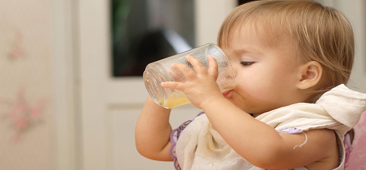 Bebeklere Meyve Suyu Ne Zaman Verilir?